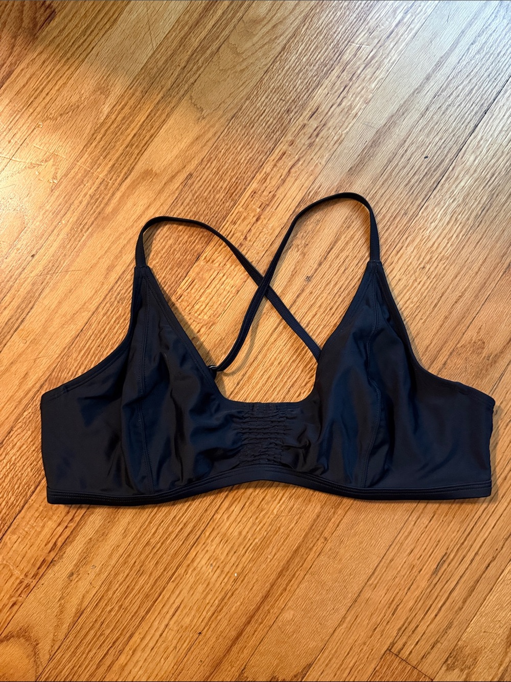 SALE $10 Athleta Black Crossback Swim Bralette Top Underwire